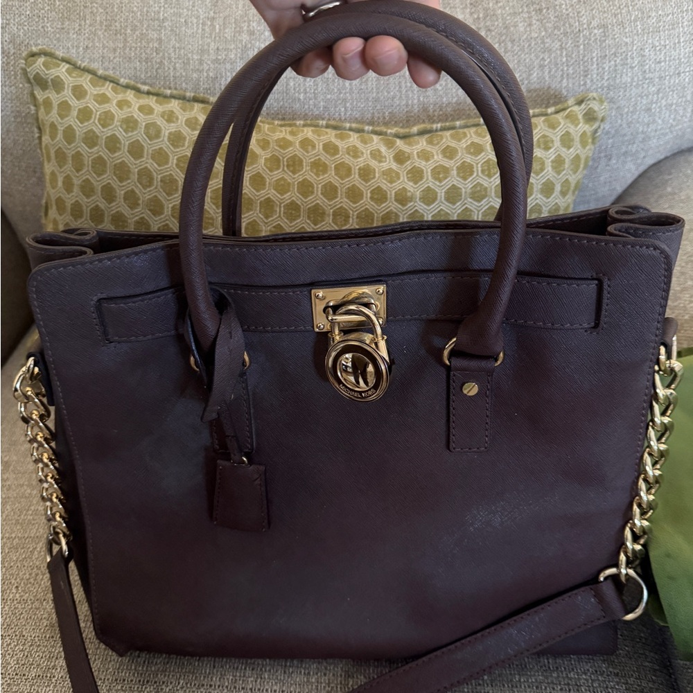 Michael Kors Brown and Gold Satchel with Structured Shape and Luxurious Leather - Picture 5 of 5